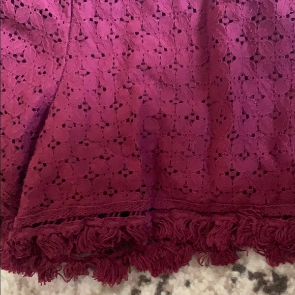 Shorts - Picture 2 of 3